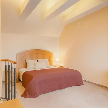 Apartman Maisonette In The Center Of - Samcova